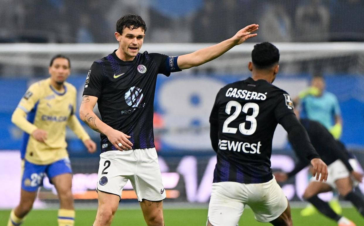 天助巴黎圣日耳曼：马赛2-2被图卢兹逼平，法甲积分榜落后大巴黎1分